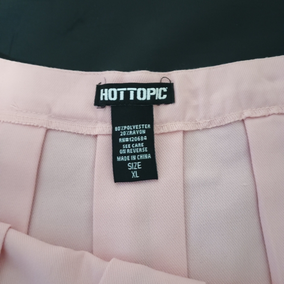 Hot Topic Light Pink Skater Skirt - Picture 7 of 7
